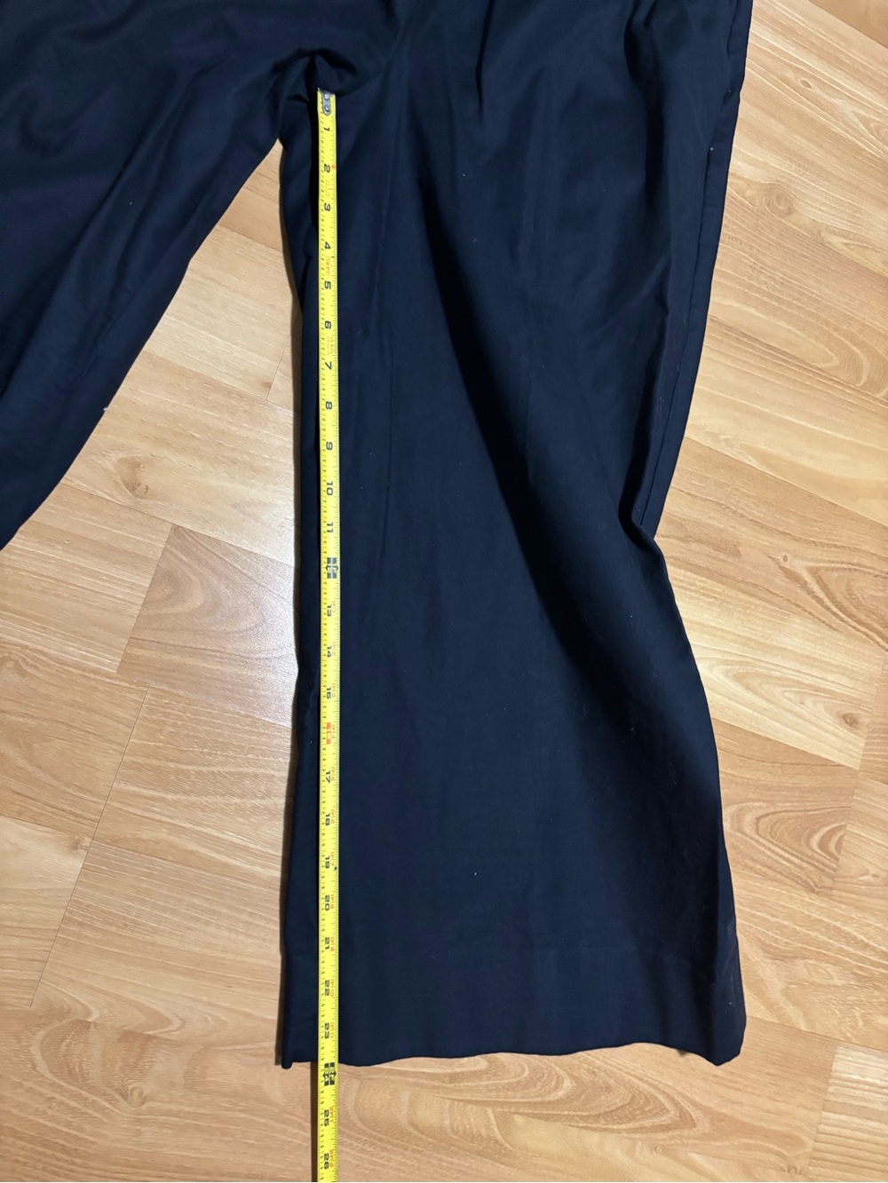 Banana Republic Cruise Cropped Wide-Leg High-Waist Pants in Navy - Picture 10 of 12